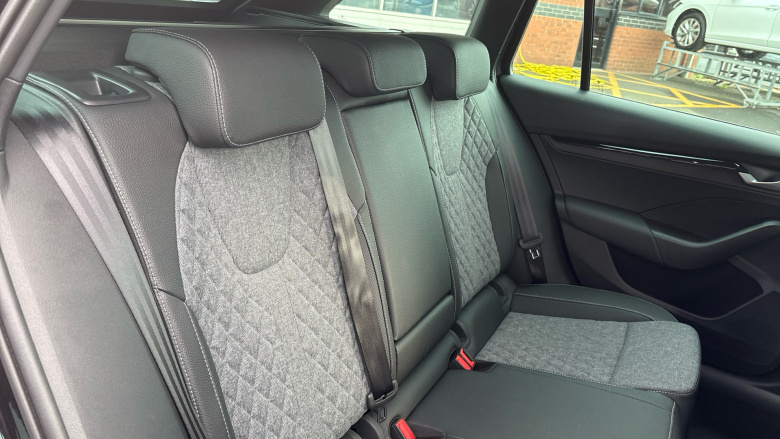 Skoda Octavia 2.0 TDI 150 Sportline 5dr DSG Diesel Estate